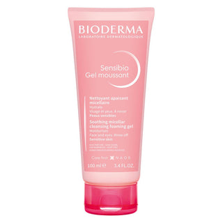 El gel limpiador suave con un poder hidratante reforzado.
  100% Tolerabilidad. Rostro y ojos
  +77% Hidratación. Glucósido de coco
  -66% Irritación. Tecnología Micelar