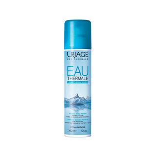 El Agua Termal de Uriage, una verdadera cura a base de oligoelementos y sales minerales, y fuente de luminosidad para la piel, puede utilizarse como tratamiento diario.